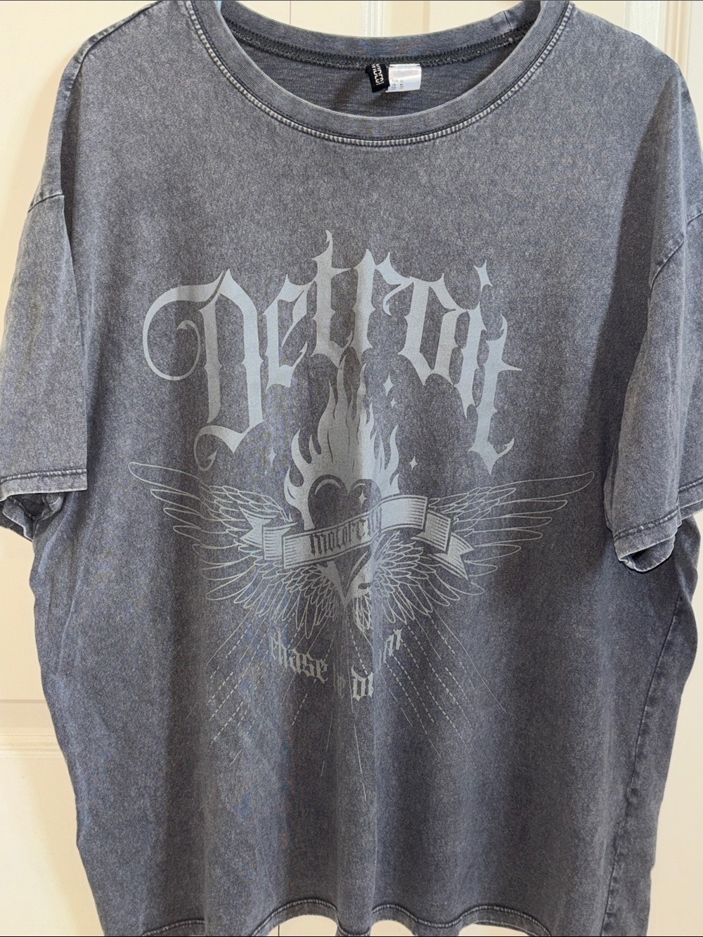 Detroit Graphic Short-Sleeve Tee - Gray